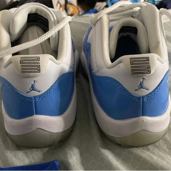 Air Jordan 11 Retro Low UNC Worn once